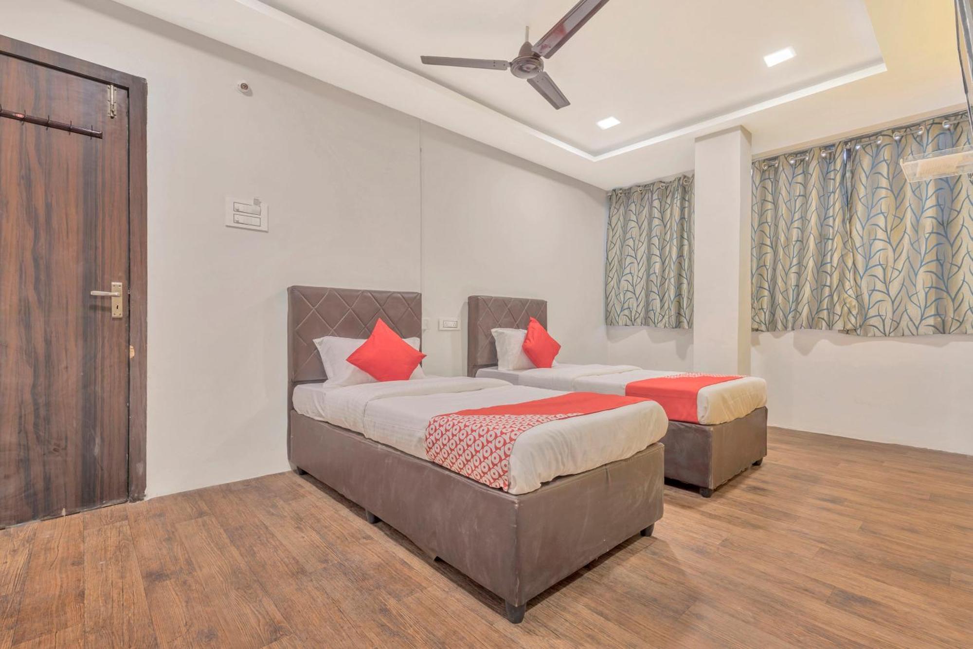 Hotel O Ankitha Grand Kondapur  Exterior photo
