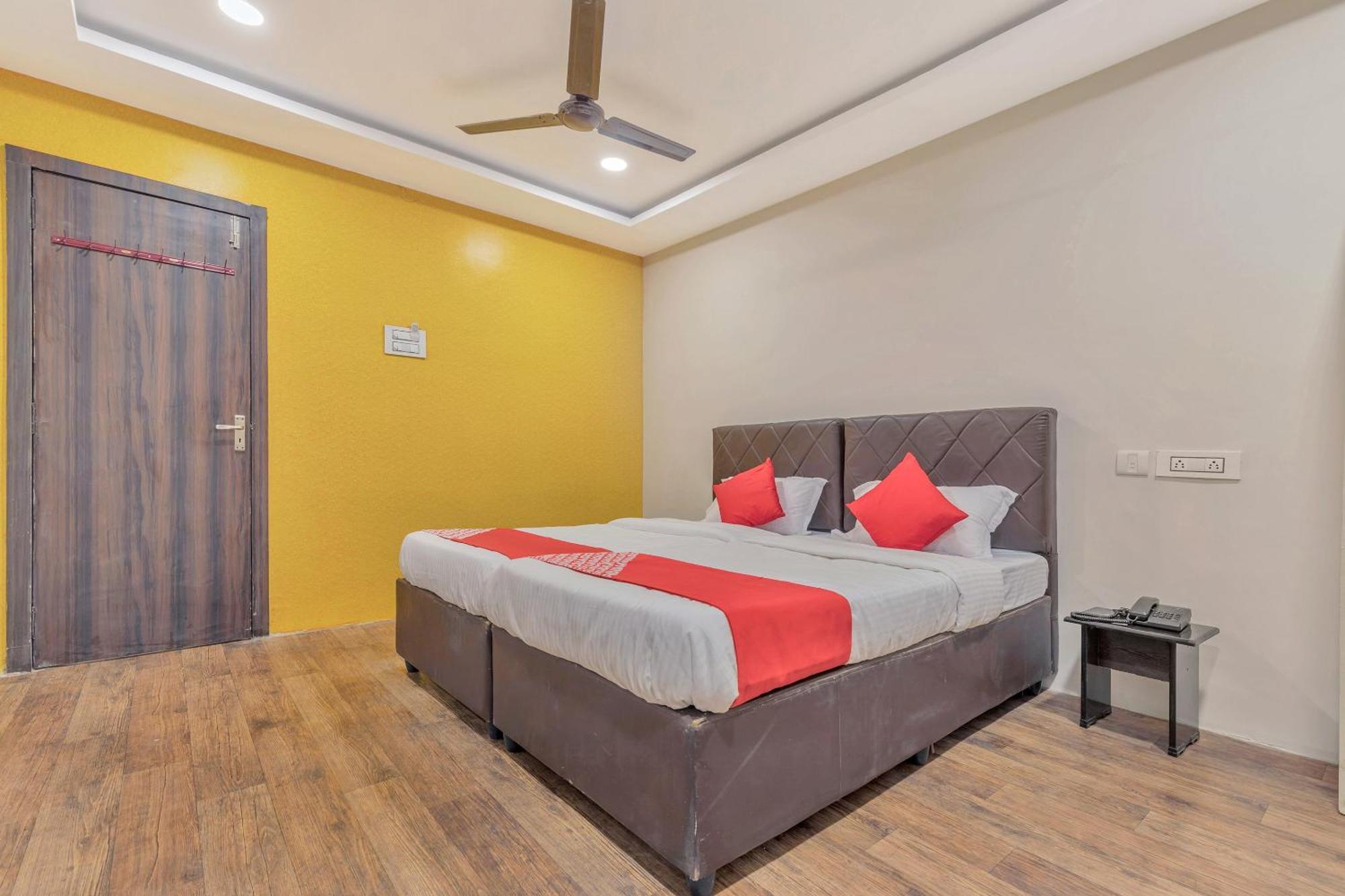 Hotel O Ankitha Grand Kondapur  Exterior photo